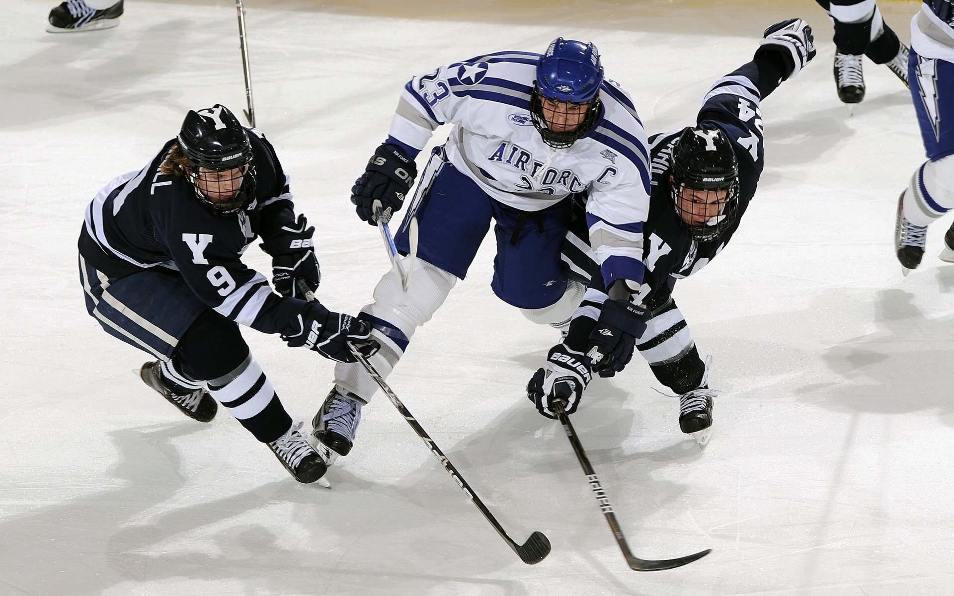 暗夜极速，米切尔在F1街道赛的进攻端统治之夜