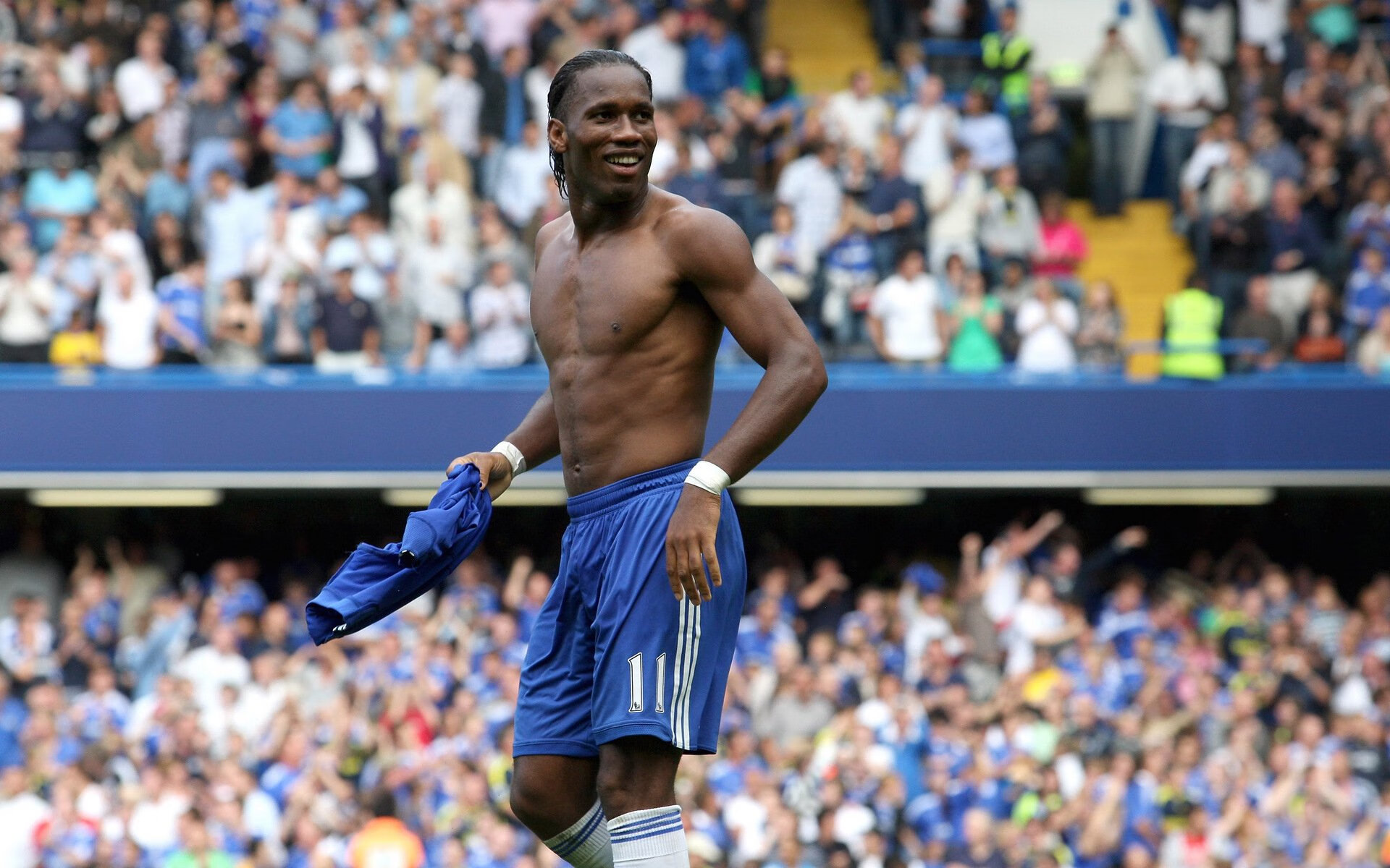 铁血步行者硬仗破爵士,英格拉姆一剑封喉定乾坤